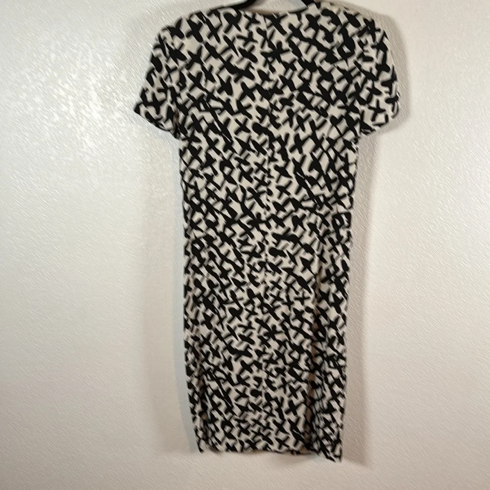 Diane Von Furstenberg Black & White Danil Print Silk Cowl Neck Dress Size 4